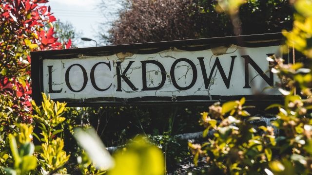 Lockdown sign: