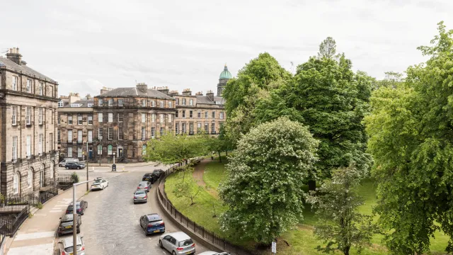 14 Randolph Crescent